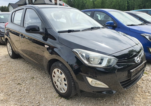 Hyundai i20 cena 18800 przebieg: 80457, rok produkcji 2013 z Opoczno małe 326